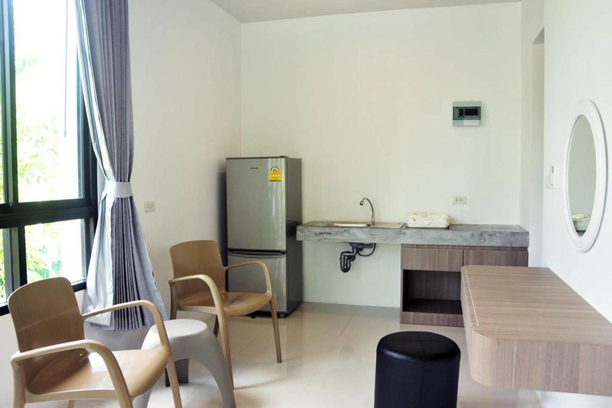 Dusit Naka Place Phuket Екстериор снимка